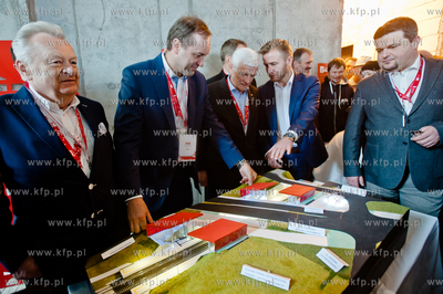 Gdansk. Matarnia. Kolej na PKM - Dzien Otwarty powstajacej...