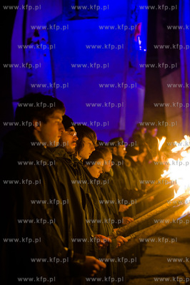 Gdansk. Plac Solidarnosci. Swieto Zmarlych. Litania...