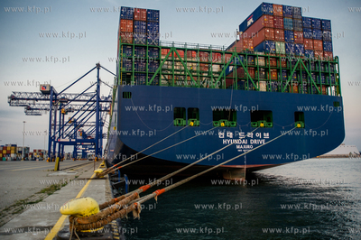 Gdansk. Terminal kontenerowy DCT. Kolejne zawiniecie...
