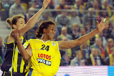 Tamica Catchings (24) - dwukrotna mistrzyni limpijska,...