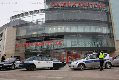 Alarm bombowy w Galerii Baltyckiej - najwiekszej galerii...