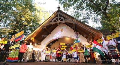 Festiwal Folkloru W kilku miastach wojewodztwa pomorskiego...