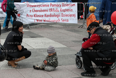 Sopot - Molo. Akcja charytatywna SERCE W DOBRE RECE...