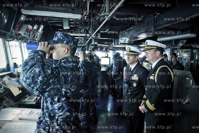 Zatoka Gdanska. Okret Marynarki Wojennej USA, USS RAMAGE...