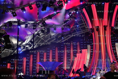 TOP Trendy na sopockim hipodromie. Nz. ostatnie przygotowania...