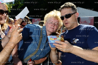 Gdynia. Plac Grunwaldzki. IV zlot fanow "M jak Milosc"....