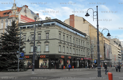 Katowice. Centrum miasta. Na zdjeciu  ul. 3 Maja. 25.12.2013...