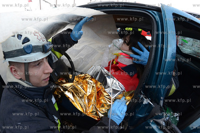 Gdynia. Molo Poludniowe. Pokaz ratownictwa medycznego...