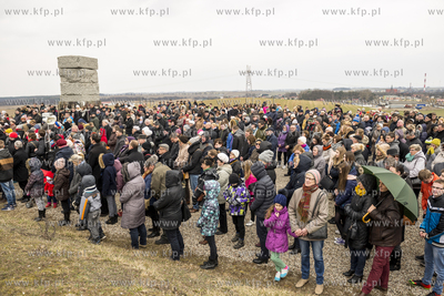 Droga Krzyzowa na Gorze Jana Paw  a II w Pelplinie...