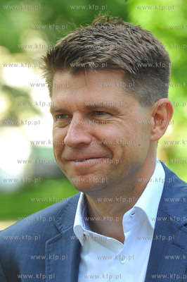 Sopot. Park Lecha i Marii Kaczynskich. Konferencja...