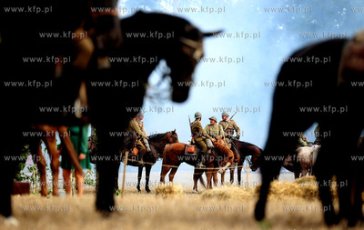 Co roku we wsi Krojanty kolo Chojnic odbywa sie inscenizacja...