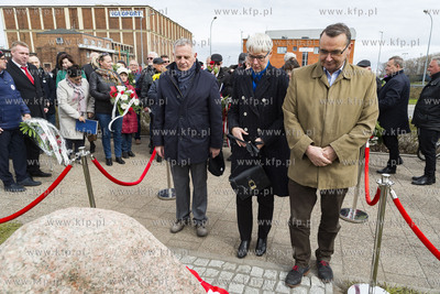 Gdynia. 9. rocznica katastrofy smoleńskiej. Uroczystość...