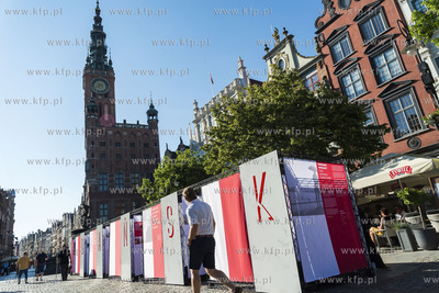 Gdańsk, ul. Długa. Święto Wolności i Solidarności,...