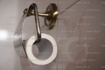 Papier toaletowy zniknął z półek sklepowych w ostatnich...