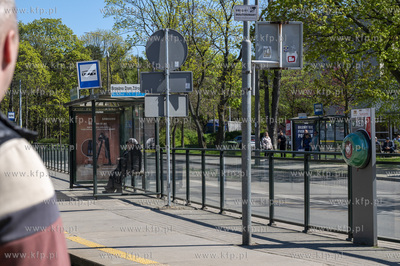 Gdańsk Brzeźno. Przystanek tramwajowy Brzeźno Dom...
