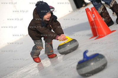 Sopot. W ostatni dzien slizgawni na molo, Sopot Curling...