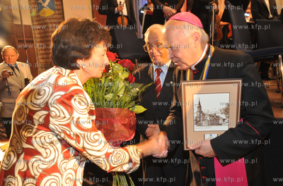 Nadanie honorowego obywatelstwa Sopotu arcybiskupowi...