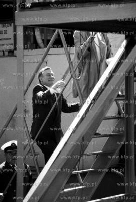 Prezydent Lech Walesa na wodowaniu w Stoczni Marynarki...