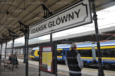 Gdansk, Dworzec Glowny PKP. Inauguracyjny, pierwszy...