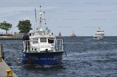 Gdańsk. Nowy Port.  Martwa Wisła. Kanał portowy...