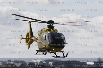 Zaloga Lotniczego Pogotowia Ratunkowego w Gdansku otrzymala...