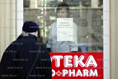 Gdańsk. Rozpoczął się protest aptekarzy polegający...