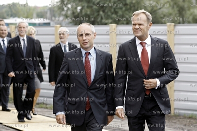 Gdansk. Uroczystosc wmurowania kamienia wegielnego...