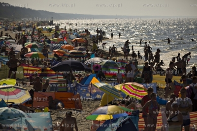 Krynica Morska. Tłumy na plaży. 11.08.2015 fot. Krzysztof...