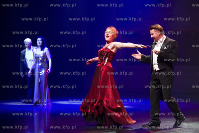 Włoska noc. Gala Sylwestrowo-noworoczna. Nz. Paweł...