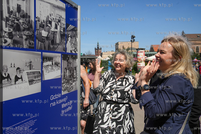 Plac między Katownią a Bramą wyżynno. Otwarcie...