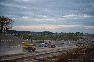 Gdansk. Budowa wezla drogowego Karczemki i trasy WZ....