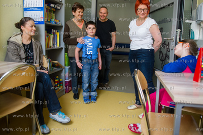 Gdansk.  Magdalena Rozczka odwiedzila dzieci w Klinice...