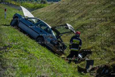 Droga krajowa nr 22 przed Czluchowem. Wypadek auta...