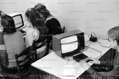 Zajęcia przybliżające zasady działania komputerów...
