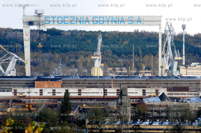 Panorama Gdyni. Nz. 500-tonowa suwnica w Stoczni Gdynia

02.11.2006

Fot....