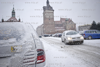 Ponad przecietne opady sniegu w Gdansku. Nz. zasypany...