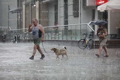 Po upalych dniach nad Sopotem przeszla gwaltowana ulewa...