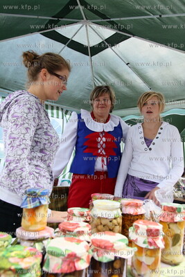 "Zwiedzaj swoj las"  Lesny Festyn Edukacyjny na Molo...