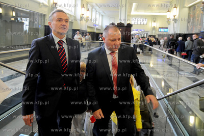 Dworzec kolejowy Gdynia Glowna oddany do uzytku po...