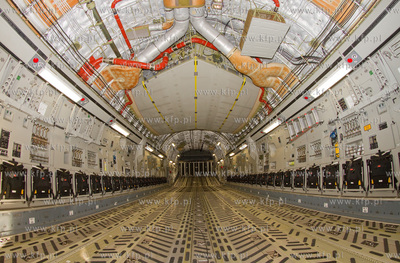 Na gdanskim lotnisku wyladowal Boeing C 17 Globemaster...