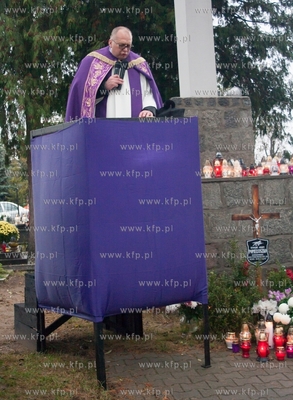 Dzień Wszystkich Świętych. Cmentarz w Starogardzie...