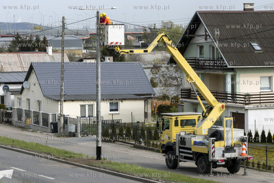 Wymiana słupów oświetleniowych na Trakcie św. Wojciecha...