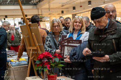 Gdańsk, Centrum Handlowe Manhattan. Spotkanie promocyjne...