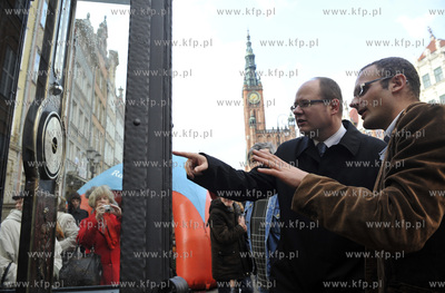 Uroczyste odsloniecie Kolumny Meteorologicznej Daniela...