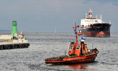MTM SOUTHPORT wplywa do gdanksiego portu.
17.06.2011
fot....