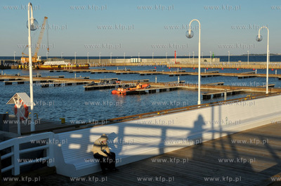 Budowa przystani jachtowej przy sopockim molo. 28.06.2011...