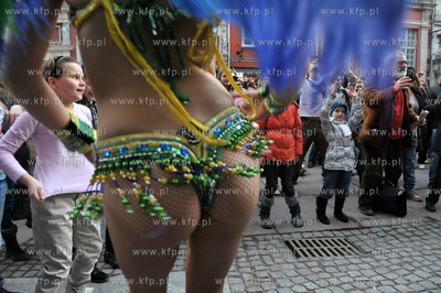 Na 100 dni przed rozpoczeciem Euro2012 na ulicy Dlugiej...
