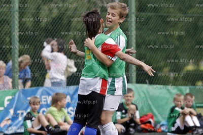 Gdansk Zaspa. Pilkarski turniej dzikich druzyn Do przerwy...