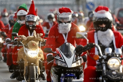 Gdansk. Ul.Marynarki Polskiej. XII edycja parady Mikolaje...