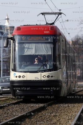 Gdańsk. Tramwaj ( Pesa Swing ) przy al. Grunwaldzkiej.
10.03.2015
fot....